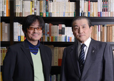 Left: Shimizu Katsuyoshi, a Book Sommelier Right: Shigyo Sosyu, an Author